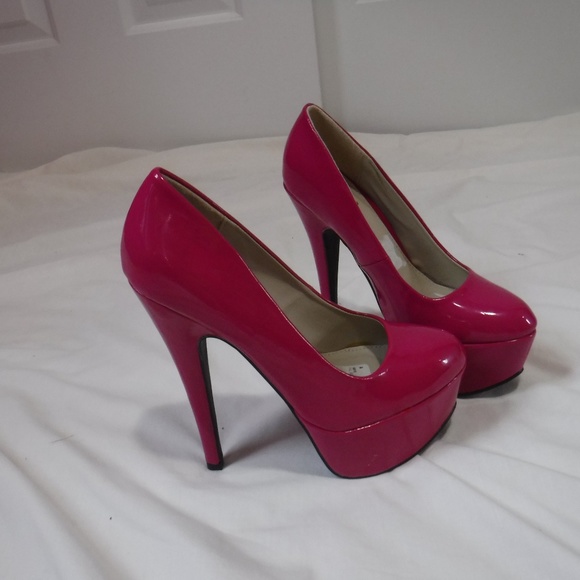 Qupid Shoes - 2/$15 NWOT Qupid Pink Heels Size 5.5 Platform